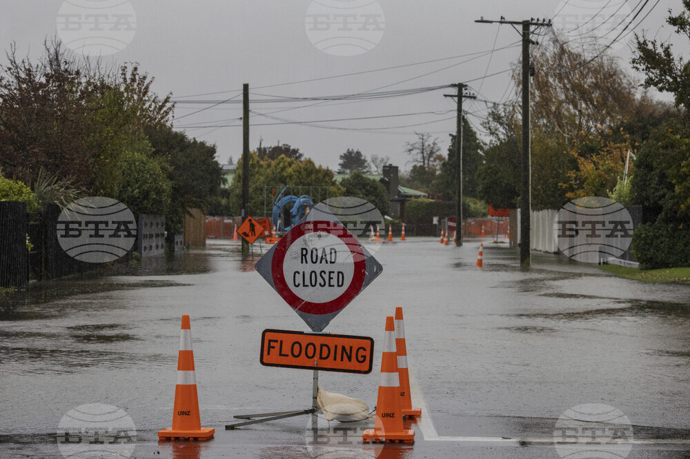 Буря в Нова Зеландия обърка разписанието на полети и остави хиляди домакинства без ток