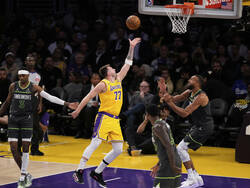 Timberwolves Lakers Basketball
