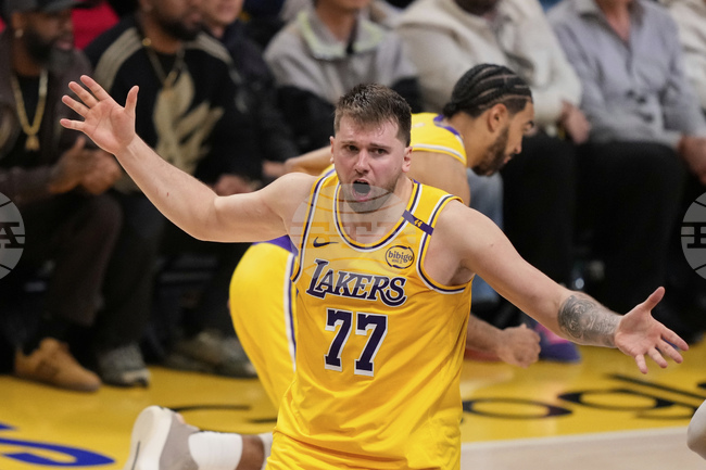 Лука Дончич отлага за след Евробаскет 2025 решението за удължаването на договора си с Лос Анджелис Лейкърс