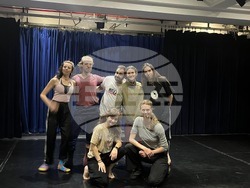 Спектакъл изследва системите, които ни движат, снимка – „Алма алтер“