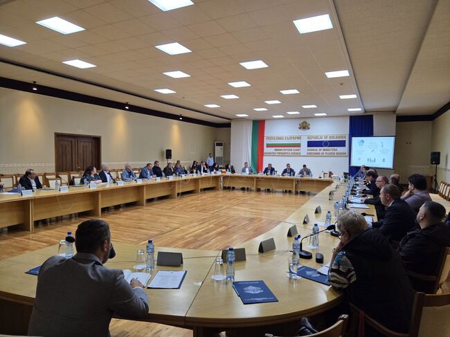 Областна администрация Русе: Започва разработването на съвместен план между България и Румъния за борба с популациите на комарите по поречието на река Дунав 