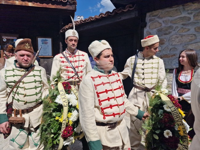 С възстановка в Копривщица бяха отбелязани 149 години от обявяването на Априлското въстание