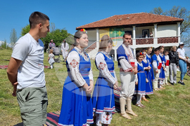Перник - „Гласове и мелодии от Пернишко” - конкурс