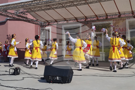 Левски - фолклорен фестивал