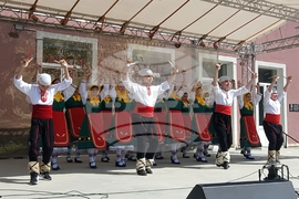 Левски - фолклорен фестивал