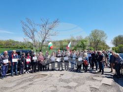 Село Войника - протест - път между селата Тамарино и Войника - блокада