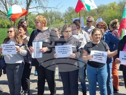 Село Войника - протест - път между селата Тамарино и Войника - блокада