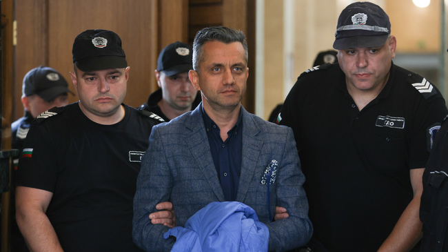 Court Remands Plovdiv Customs Office Director in Custody