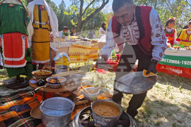 Село Здравец - Национален фестивал на мамалигата и характерни ястия