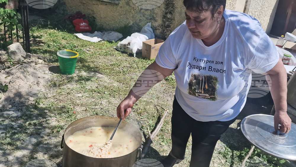 Село Здравец - Национален фестивал на мамалигата и характерни ястия