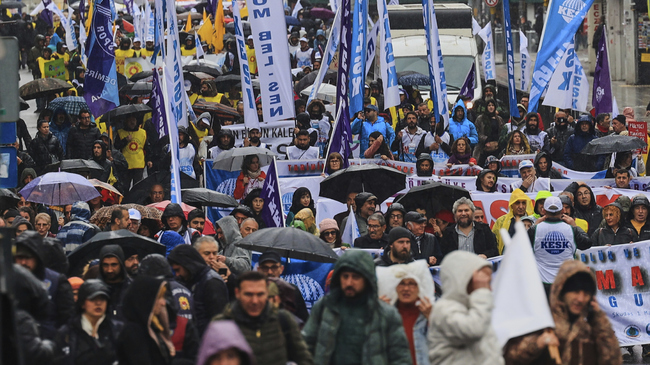 Over 400 Demonstrators Detained in Istanbul on Labour and Solidarity Day