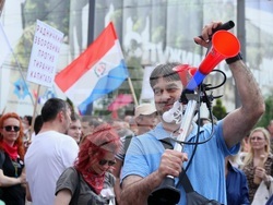 Сърбия - Ден на труда - протест