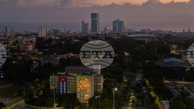 Доналд Тръмп предупреди, че вече няма да има "петрол или пари" за Куба 