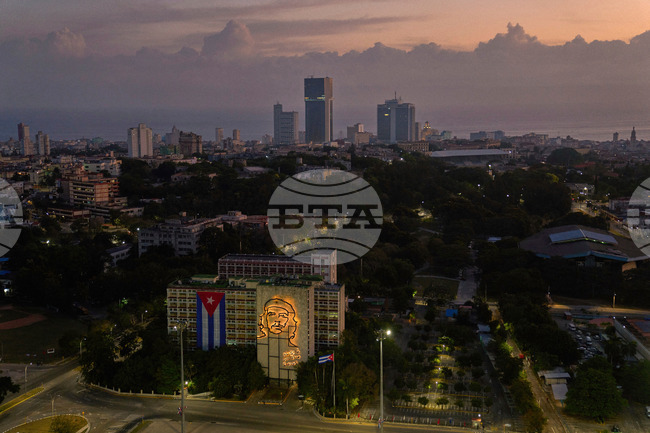 Доналд Тръмп предупреди, че вече няма да има "петрол или пари" за Куба 