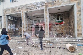 Хасково - протест - щети по сградата на РПУ