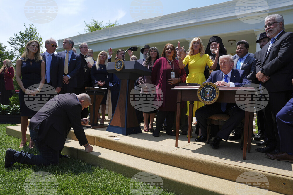 Тръмп отбеляза Националния ден на молитвата