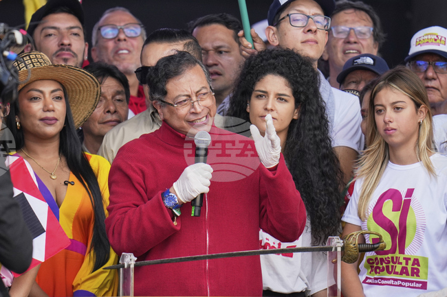 Президентът на Колумбия обяви намерение страната му да стане част от "Един пояс, един път" и каза, че има заговор за отстраняването му от власт