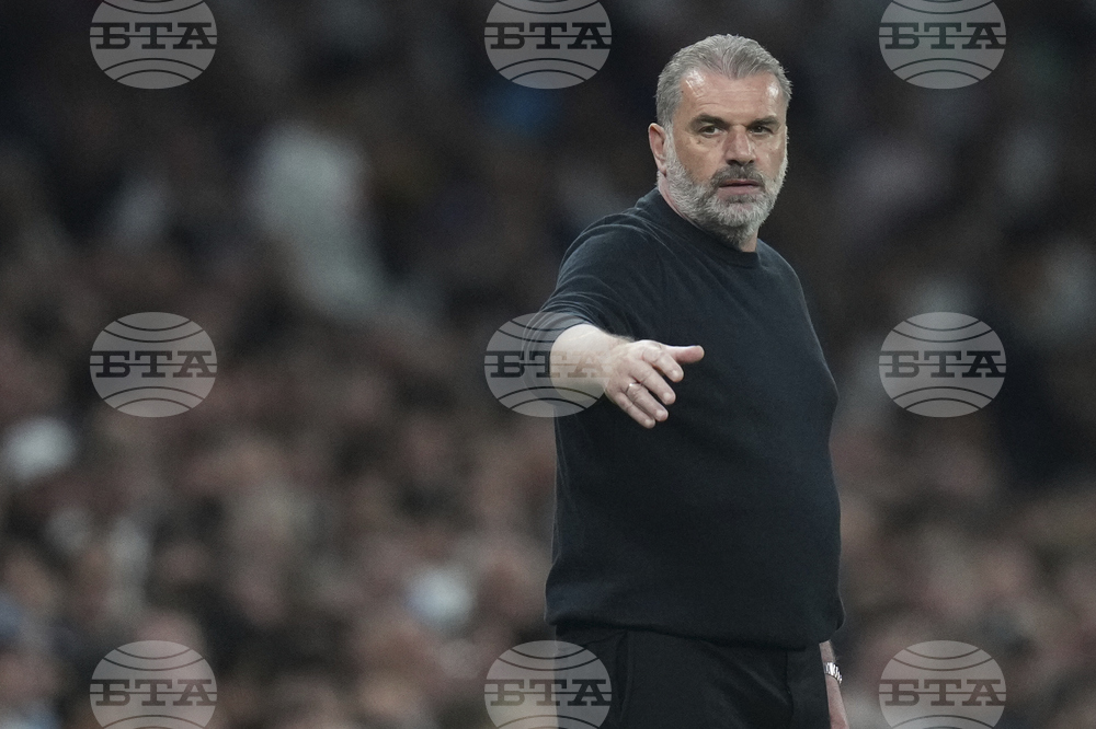 Мениджърът на Тотнъм Анге Постекоглу е доволен от своите футболисти, които направиха голяма крачка към финала на Лига Европа