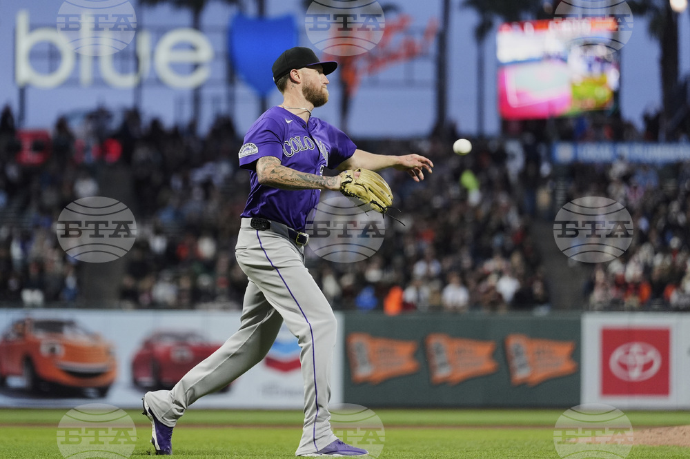 Rockies Giants Baseball