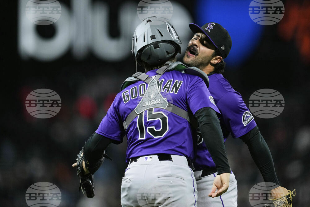 Rockies Giants Baseball