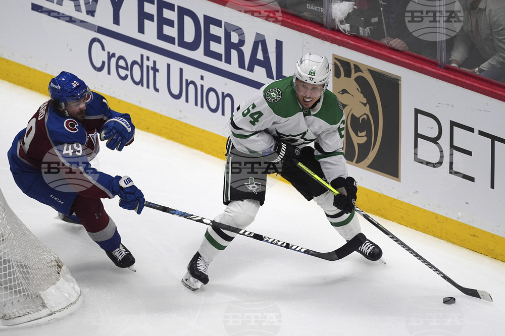 Stars Avalanche Hockey