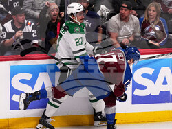 Stars Avalanche Hockey