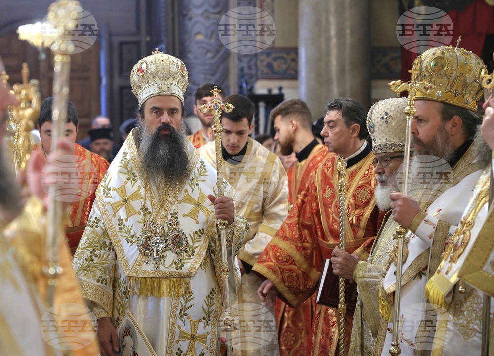 Варна - катедрален храм „Успение Богородично“ - патриарх Даниил - съборна света литургия