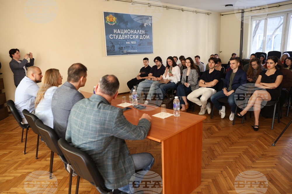 Национален студентски дом - дискусия за ролята на Европейския парламент