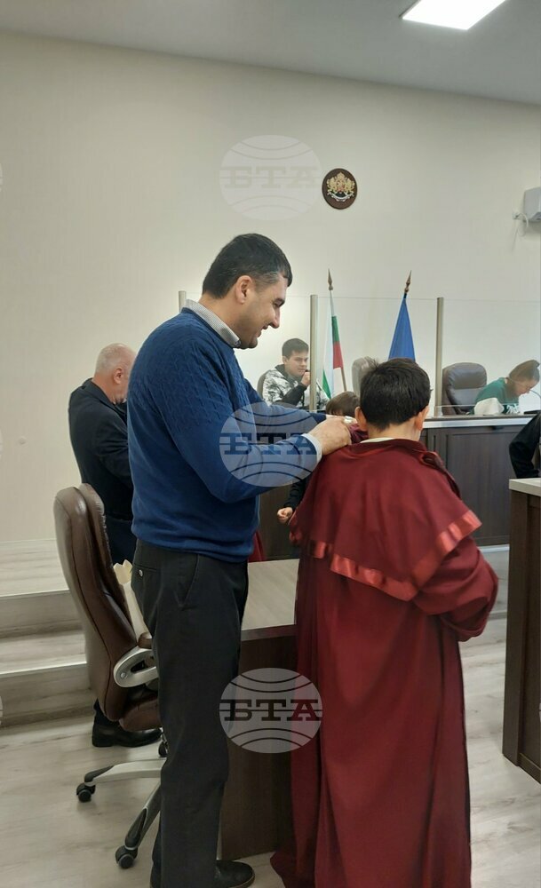 Апелативна прокуратура – Пловдив: Ученици от седми клас посетиха Окръжна прокуратура-Стара Загора в Деня на отворените врати