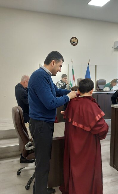Апелативна прокуратура – Пловдив: Ученици от седми клас посетиха Окръжна прокуратура-Стара Загора в Деня на отворените врати