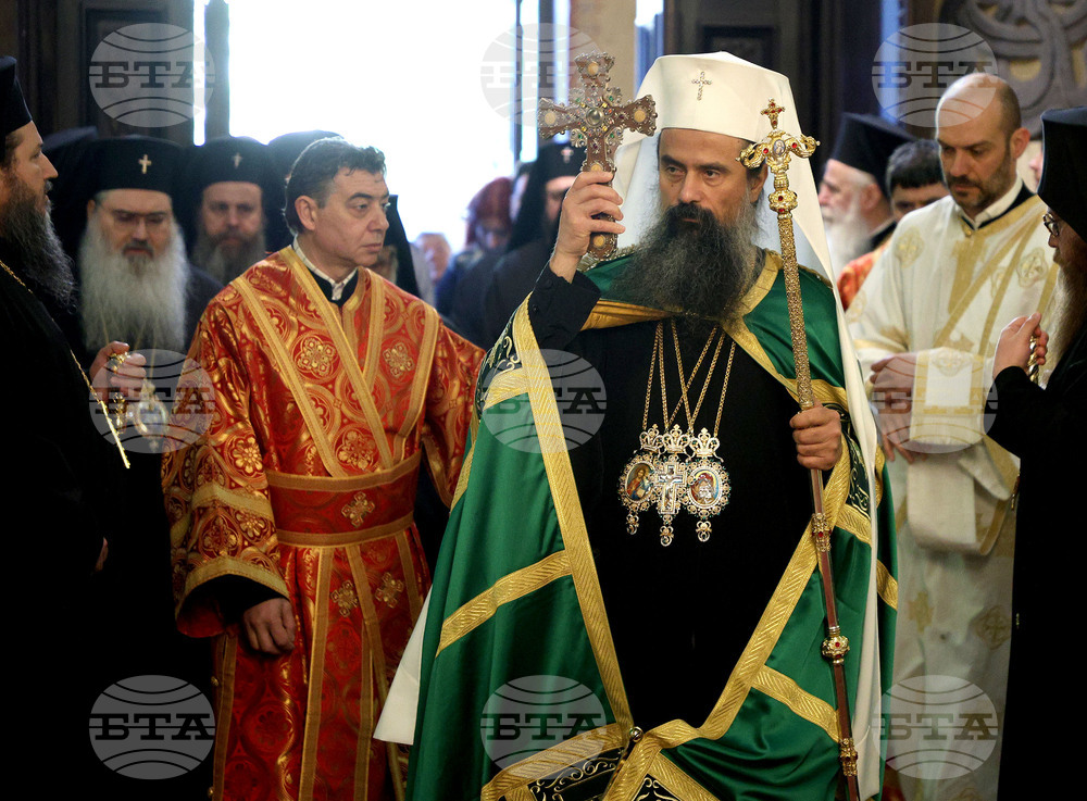 Варна - катедрален храм „Успение Богородично“ - патриарх Даниил - съборна света литургия