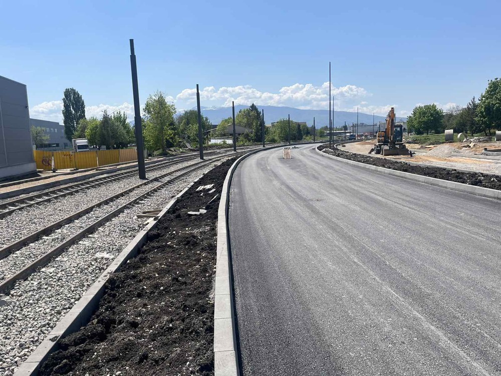 Очакваме от кмета на София да наложи всички санкции за закъснението и дефектите по изграждането на бул. „Рожен“, каза Борис Бонев