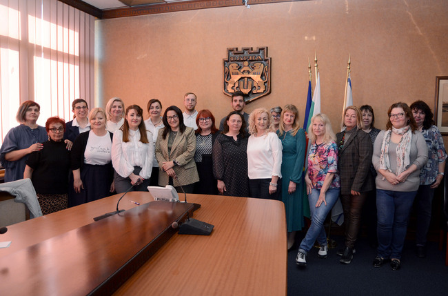 Община Варна: Комисията за детето прие Общинската програма за закрила на детето за 2025 г.