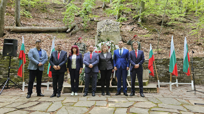 Commemoration of 1876 April Uprising Closes with National Gathering in ​​Oborishte