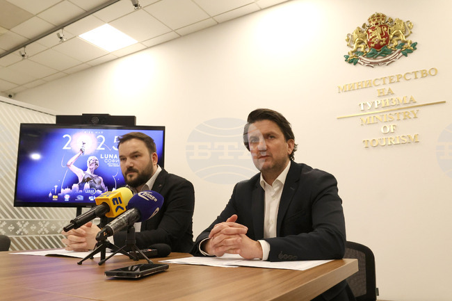 Девет са финалистите в международния конкурс за видео 3D мапинг "Завет", част от фестивала LUNAR в София