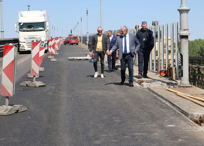 ОА Русе: Предприемат се допълнителни мерки за облекчаване на трафика през Дунав мост, заради очакван интензивен трафик през следващите дни