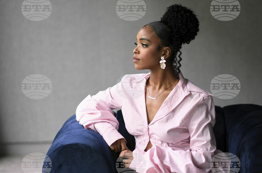 Lovie Simone Portrait Session
