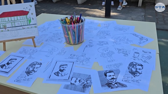 С тържествена програма и арт работилници Трето иновативно училище „Гоце Делчев" в Петрич отбеляза своя патронен празник