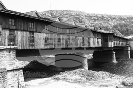 Покритият мост в Ловеч