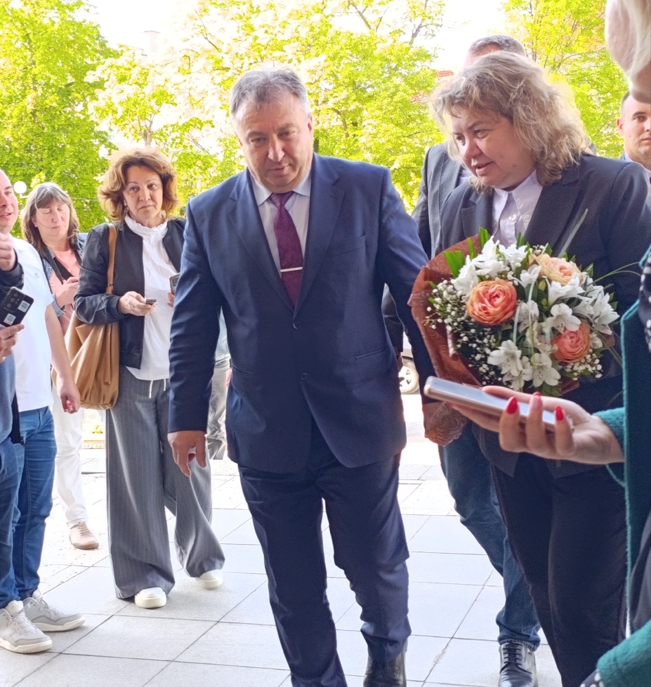 Кметът на Шумен към председателя на парламента: Шумен се развива ускорено икономически, работим активно по новата „такса смет“