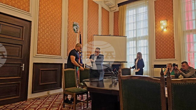 Платформата „Намерих БГ“ беше представена официално в Сливен