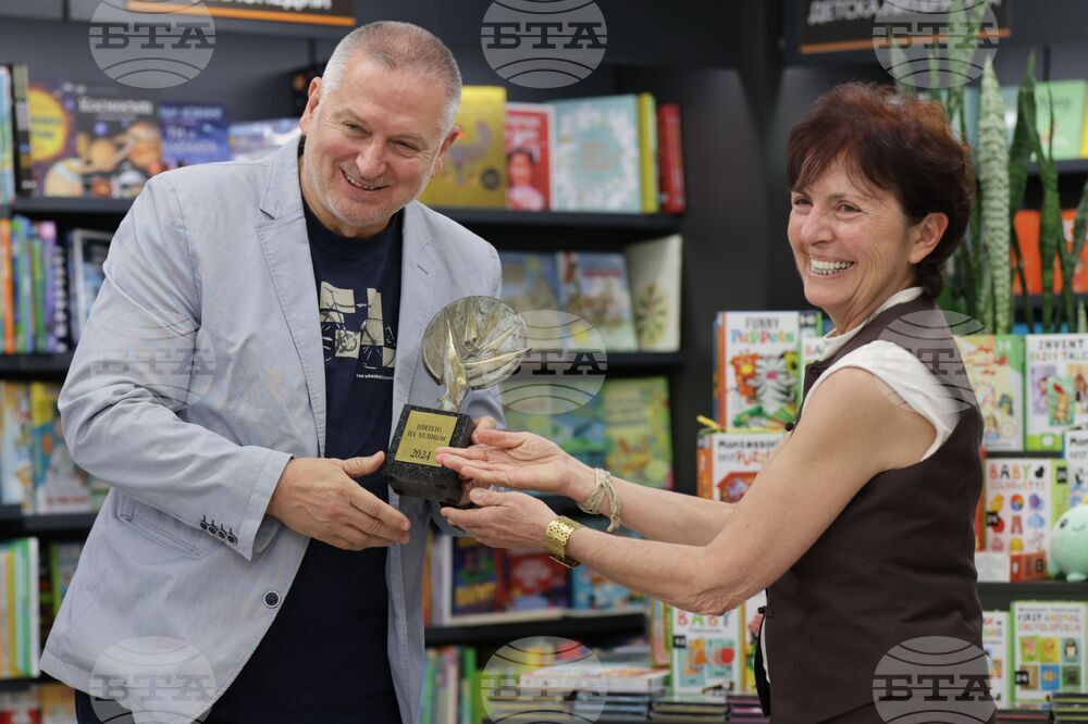 Georgi Gospodinov's Death and the Gardener Wins Award for Bookstore Best Seller 