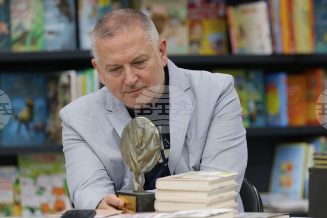 „Цветето на Хеликон“ - награда 