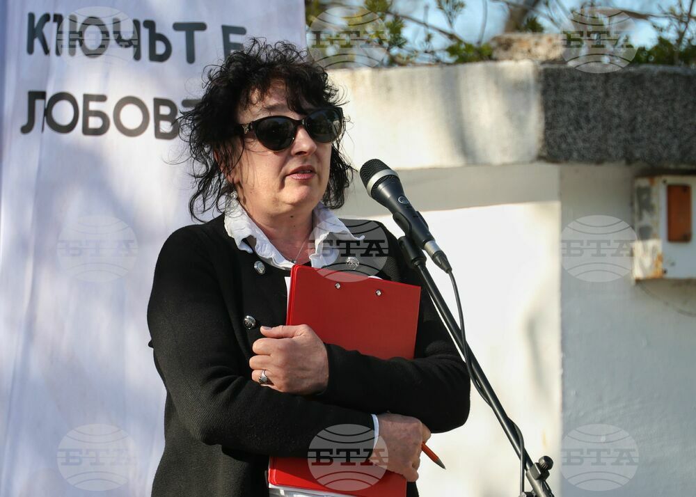 Бургас - „Шофирай със сърце и разум" - изложба - Анна Стоянова