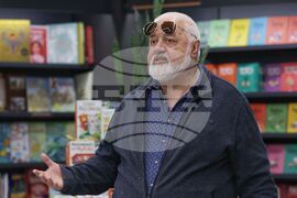 „Цветето на Хеликон“ - награда - Бойко Ламбовски