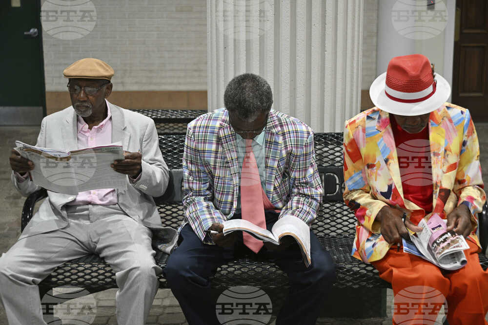 Kentucky Oaks Horse Racing