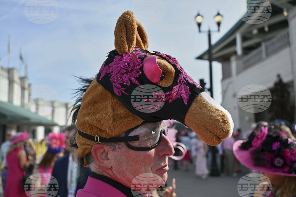 Kentucky Oaks Horse Racing