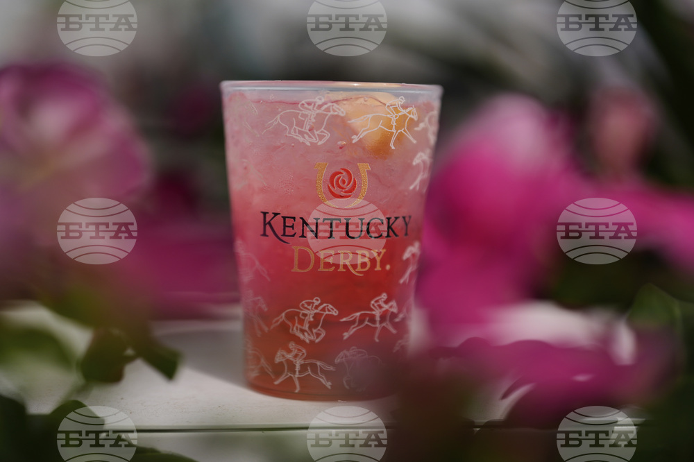 Kentucky Oaks Horse Racing