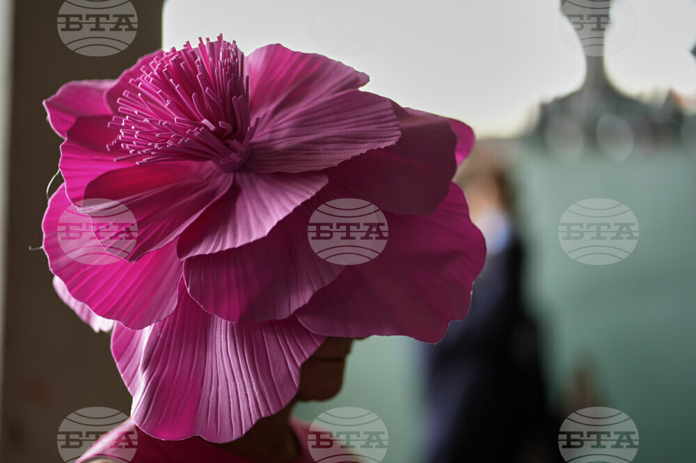 Kentucky Oaks Horse Racing