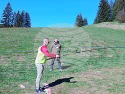  Ученици от Велинград са новите шампиони по горски многобой, за първи път участваха и момичета. Снимка: МОН